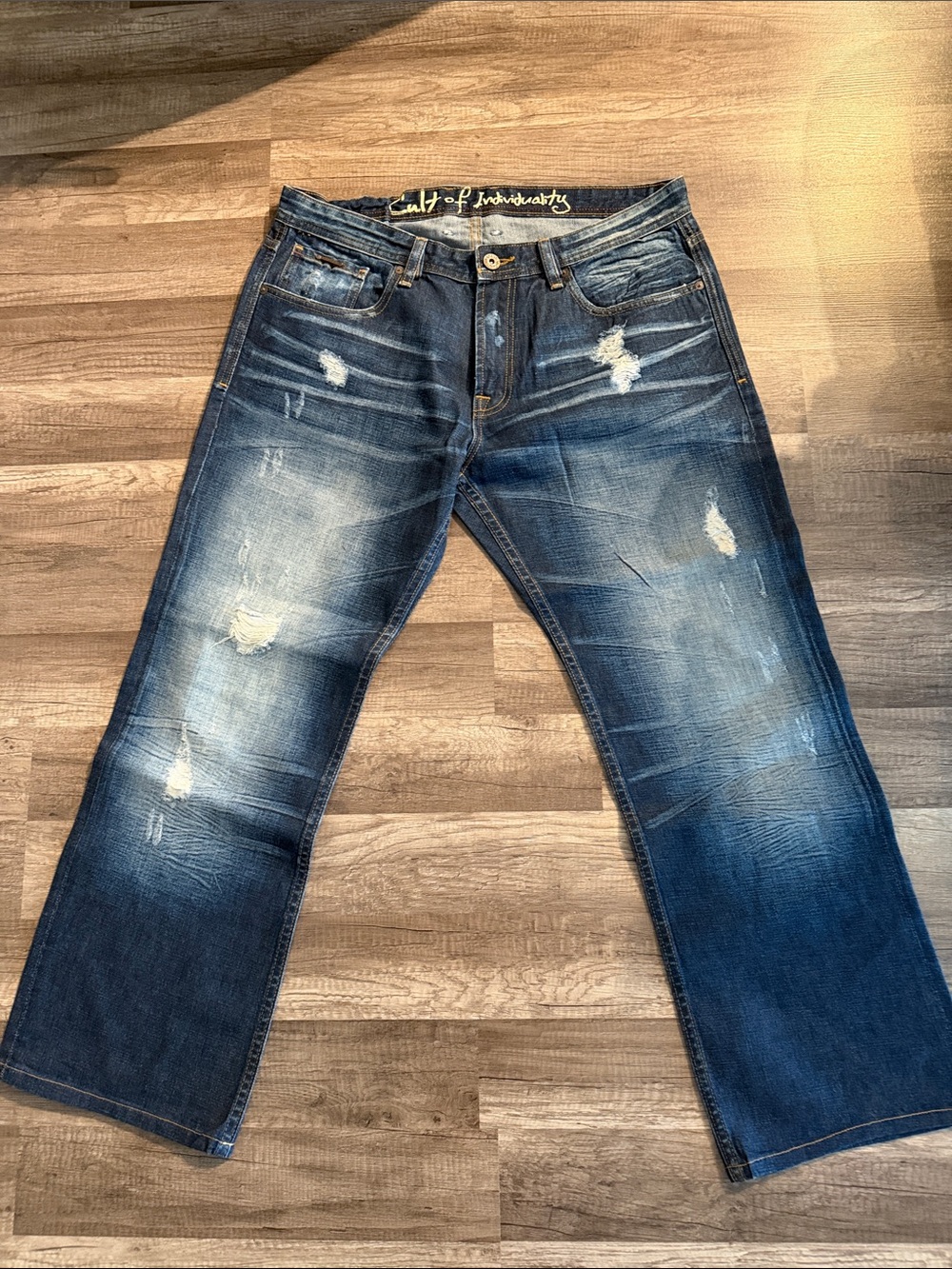 Vintage Cult of Individuality Men's Distressed Dark Blue Relaxed Jeans